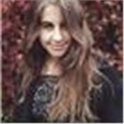 Offro ripetizioni a ragazzi superiori/università, sono una ragazza dinamica e coinvolgente 