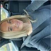 Estudiante de cuarto de odontología en Madrid. Me gusta mucho dar clases a niños. La rama de ciencias siempre se me ha dado bien y podría dar clases de matemáticas o de química