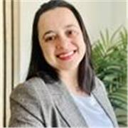 I’m an empathetic and kind Career Coach who loves guiding students, graduate and professionals into a successful career in the UK.