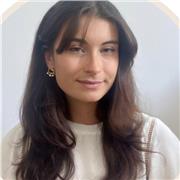 Étudiante a Madrid à distance, donne des cours de soutien