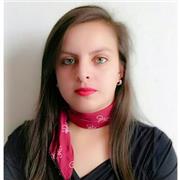 Profesora de teatro, en pro de una buena salud mental para niños y jóvenes. Expresión corporal