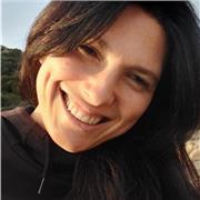 Offro lezioni private a bambini delle elementari e delle medie, adattandole ai loro bisogni e alle loro necessità.