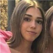 Doy clases particulares de diversas asignaturas; Lengua castellana y literatura, también cuento con el B2 de ingles y tengo conocimientos en matemáticas