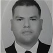 Profesor de química para alumnos de nivel secundaria y bachillerato