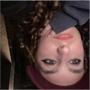 Titulada con el título del C1 de Cambridge.