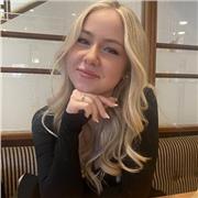 Ich biete Nachhilfe für die Fächer Englisch, Spanisch und Deutsch an bis zum 3 Jahr der Oberstufe