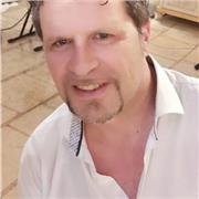 Insegnante offre lezioni in presenza e online