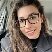 Diplomata al liceo scientifico Gandini di Lodi con 93/100 e iscritta al corso di Corporate Communication in IULM, impartisce lezioni di inglese sia grammatica che letteratura. Disponibile per elementari, medie e superiori
