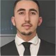 Profesor de matemáticas, química, inglés y física para alumnos de primaria, ESO y bachillerato.