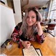 Native English tutor with vast experience in Primary Schools and teaching both children and adults online. 