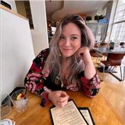 Native English tutor with vast experience in Primary Schools and teaching both children and adults online.