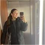 Soy una niña muy responsable, actualmente trabajo y estudio y soy una persona alegre, comprometida y con muchas ganas de evolucion