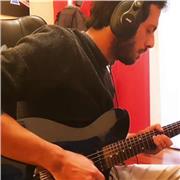 Chitarrista ed educatore: un corso di chitarra per tutte le età per imparare divertendoti!