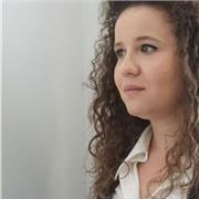 Laureata in economia con esperienza pluriennale