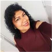 tutora que acompaña, orienta y promueve el aprendizaje del estudiante a traves de sesiones de tutoria