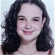 Profesora dinámica de química y otras ramas científicas 