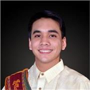 Komponist und Musikproduzent, und unterrichte praxisnah Musikproduktion, Film Scoring, Sound Design und Musiktheorie