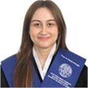 Graduada en Biotecnología. Buenas habilidades comunicativas. Se me dan muy bien las ciencias pero también las letras.
