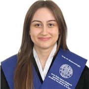 Graduada en Biotecnología. Clases de Biología, Química, Inglés, Valenciano y Castellano