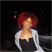 Sou muito comunicativa e didática. Posso adaptar a aula para a forma como a pessoa aprende, no seu tempo