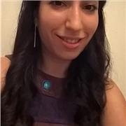 Greco moderno da insegnante madrelingua greca, con due lauree, Master in didattica di lingue e PhD in linguistica. Lezioni via web