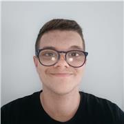 Titulado en química imparte clases a niños de Matemáticas, Física y Química a alumnos de ESO