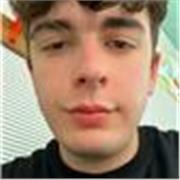 Sono un insegnante a cui piace far appassionate la musica ai propri studenti, affrontandola in modo dettagliato.