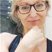 Ich biete online Englischunterricht für Schulkinder und Geschäftsleute in entspannter Atmosphäre an. Ich freue mich auf Euch!