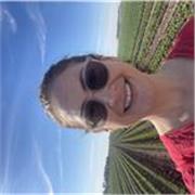 Profesora de química con experiencia en colegio en grados 10 y 11, también soy catedrático de la universidad de Antioquia