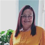 Orientadora en clases de ciencias humanas dirigido a niños y/o adultos