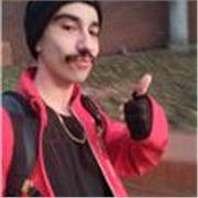 Profesor de teatro con años de experiencia y formación en diversos ámbitos de la interpretación (teatro, audiovisual, doblaje)