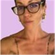Ciao sono Cecilia contattami se hai bisogno di una brava insegnante, per materie umanistiche,artistiche ma anche solo per acquisire un mero di studio