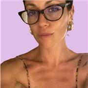 Ciao sono Cecilia contattami se hai bisogno di una brava insegnante, per materie umanistiche,artistiche ma anche solo per acquisire un mero di studio