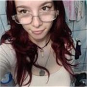 Imparto clases presenciales y online. Tengo experiencia dando clase a niños de primaria y personas adultas con un nivel básico.