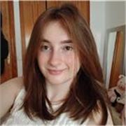 Profesora de repaso para primaria, en Inca. Actualmente estudiando derecho en la UIB.