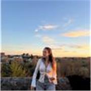 Actitud positiva y paciente , a la vez que atendiendo todas las necesidades del alumno 