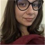 Laureanda in Scienze farmaceutiche dà lezioni di scienze, letteratura italiana, greca e latina (diplomata al Liceo Classico)