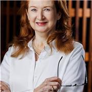 I love teaching serious students who want to improve their spoken and written English to enhance their professional career.