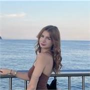 Studentessa universitaria di 21 anni con certificazione Cambridge C1 disponibile per ripetizioni di inglese