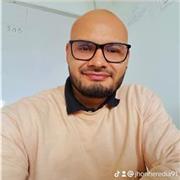 Licenciado en Bilingüismo activo, dinámico y comprometido con la enseñanza.