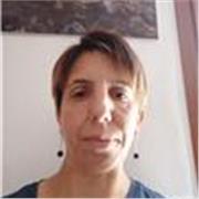 Docente di Scienze Naturali impartisce lezioni relative a tutte le materie scientifiche