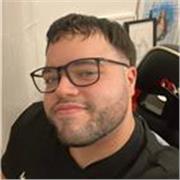 Joven responsable se ofrece para clases de apoyo escolar y ayuda con los deberes de primaria.