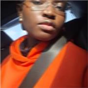 Insegnante di matematica imparisce lezioni a studenti solo delle scuole elementari