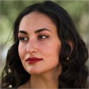 Experienced tutor offers personalized Italian, Math, and English lessons online or in Milan, using interactive methods to boost st