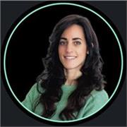 Insegnante di fotografia con 6 anni di esperienza lavorativa sul campo offre lezioni private online per tutte le età