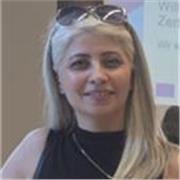 Arabisch-Tutorin für Kinder im Alter von 5 bis 13 Jahren.