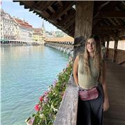 Profesor de lengua castellana y literatura apto para dar clases a todos los niveles