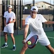 Clases de pádel a niveles iniciación, principiante e intermedio