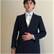 He estudiado en el extranjero durante 14 años en un colegio internacional con el currículum de Cambridge, soy totalmente bilingüe