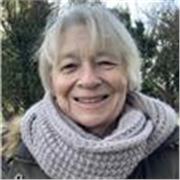40 ans d’expérience soit comme professeur à enseigner l’anglais soit dans des fonctions directoriales à utiliser le français.